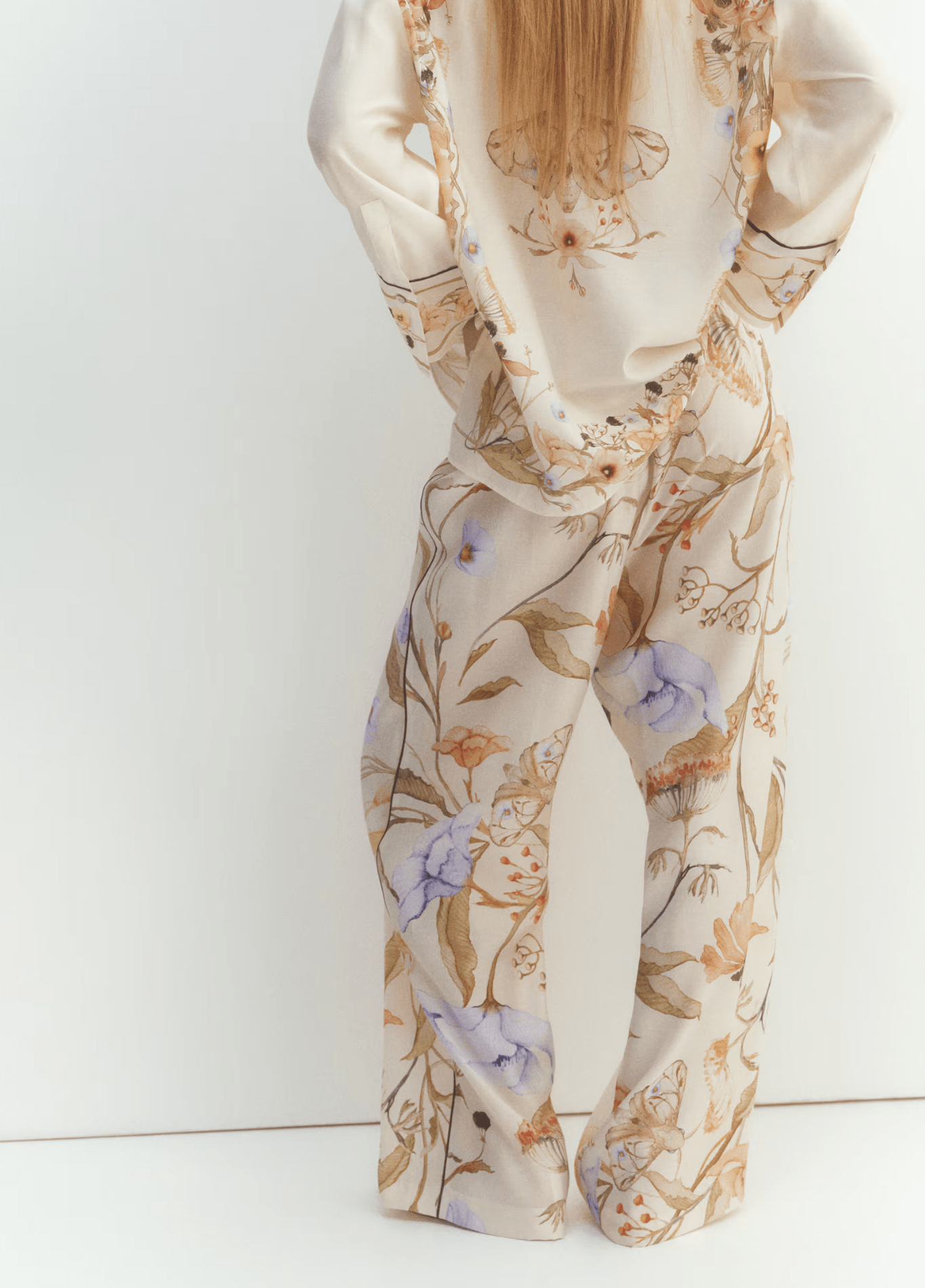 done-unizera-women-s-floral-pattern-shirt-with-rolled-edge-design-long-pants-temperament-spring-new-pants-done-unizera-women-s-floral-pattern-shirt-with-rolled-edge-design-long-pants_c694ae3c-c0a9-4c7e-9fd5-9c60a6e05b60.png