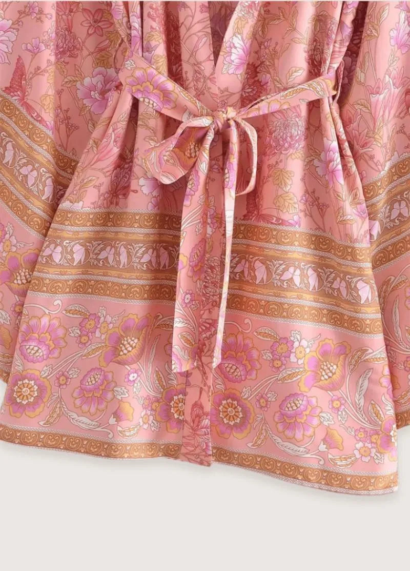 Kimono bohème court fleuri rose - Style authentique-Kimikono