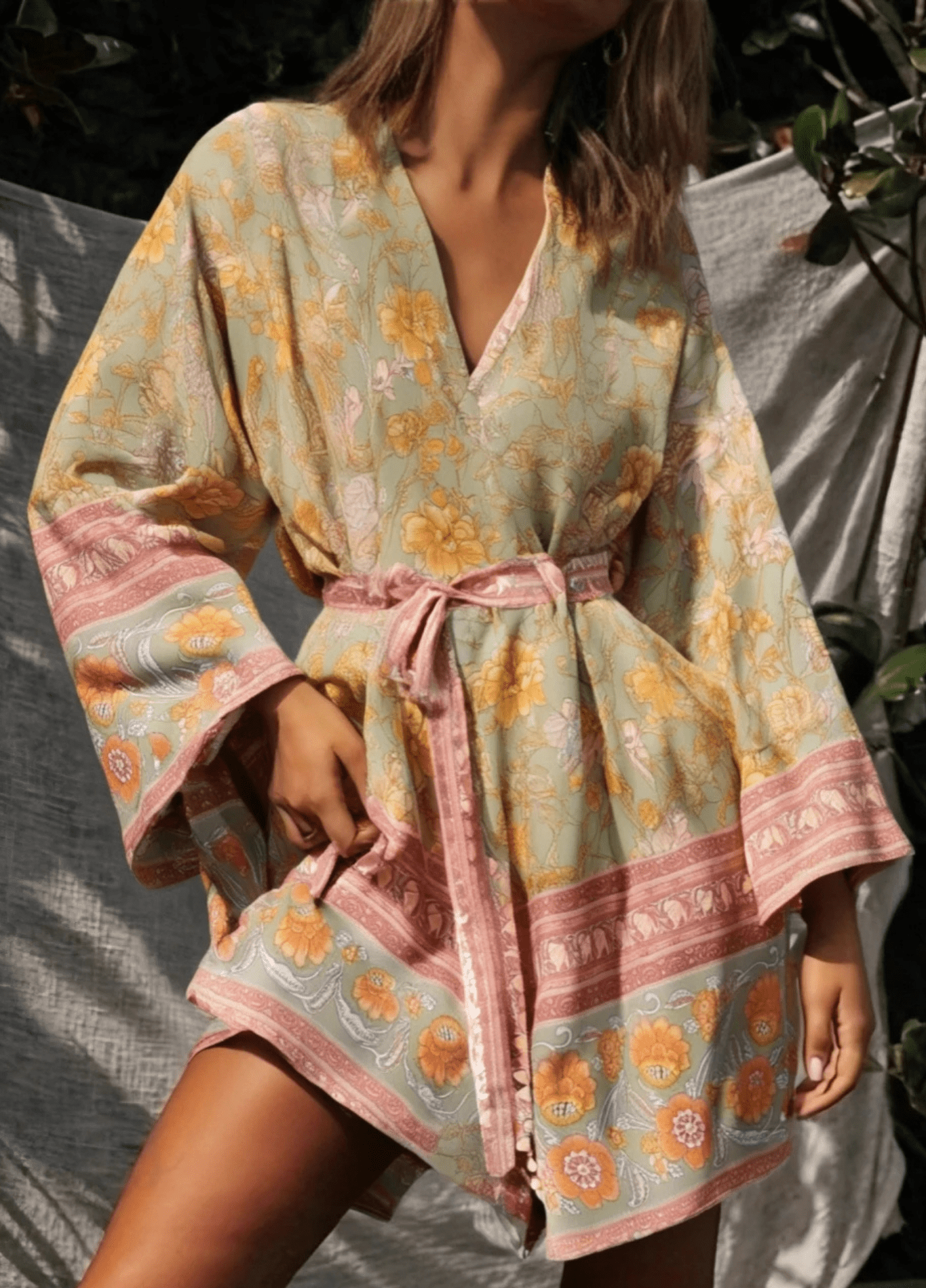 Kimono court femme orange fleuri | Aoi