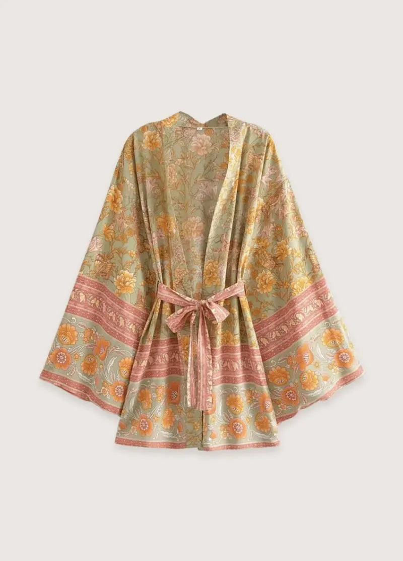 Kimono court femme orange fleuri - Élégant & raffiné-Kimikono