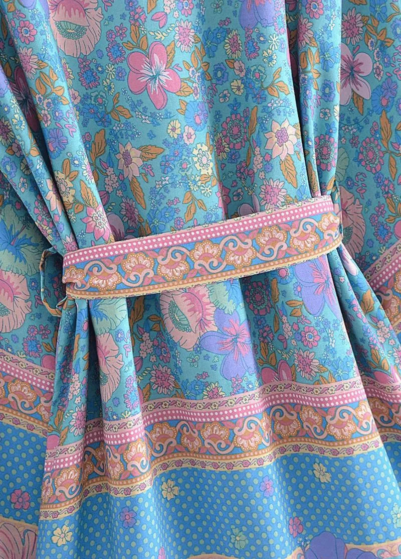 Kimono court fleuri bleu et rose - Élégant & fluide-Kimikono
