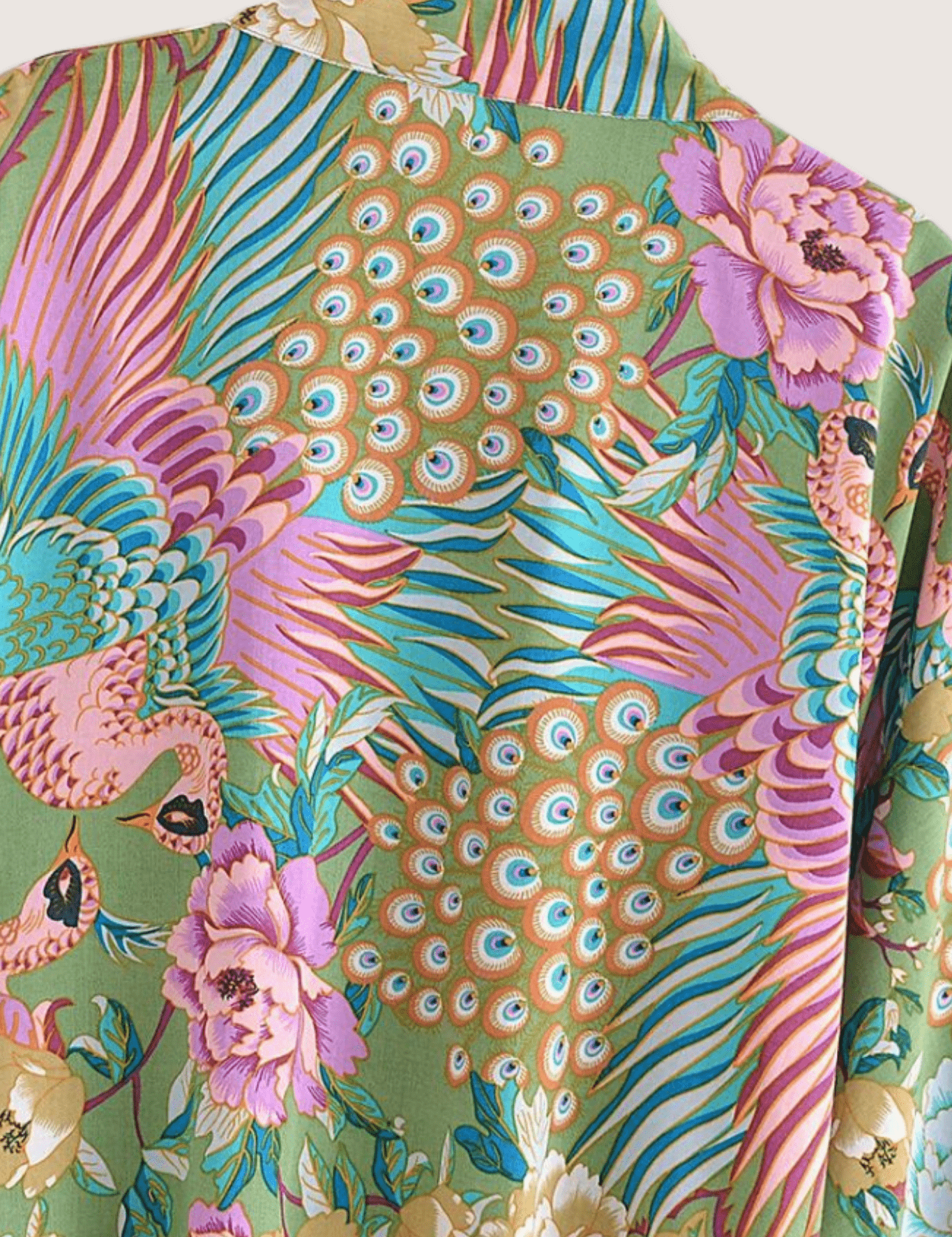kimono-court-paon-fleuri-46705595187505.png