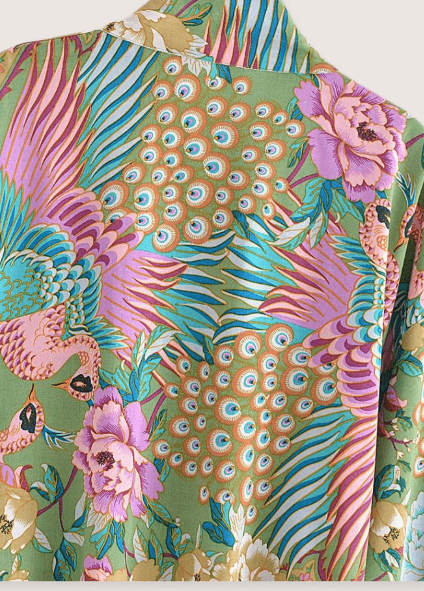 kimono-court-paon-fleuri-46705595187505.png
