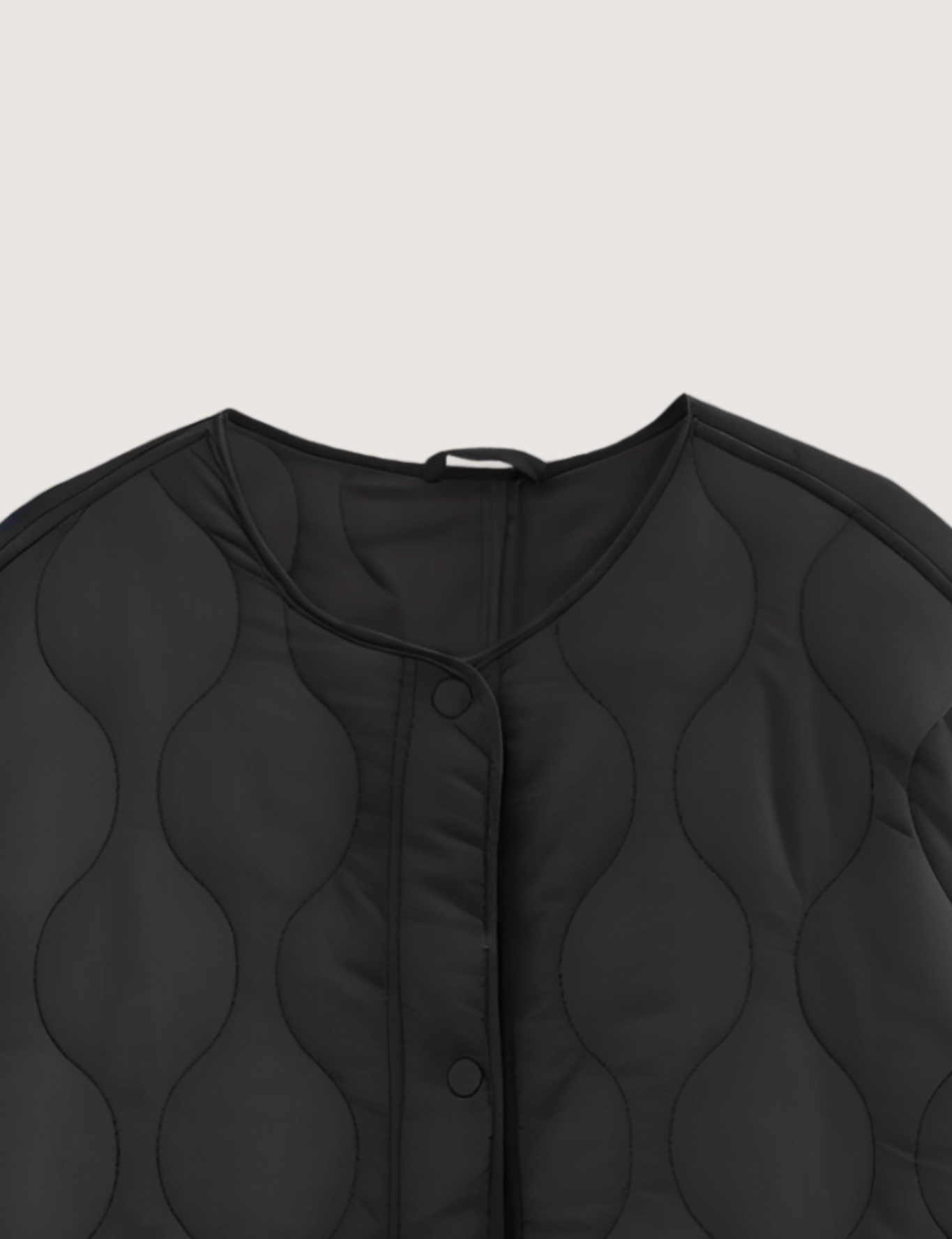 kimono-elegance-noire-la-veste-matelassee-ultime-kimono-elegance-noire-la-veste-matelassee-ultime-47041189085489.png