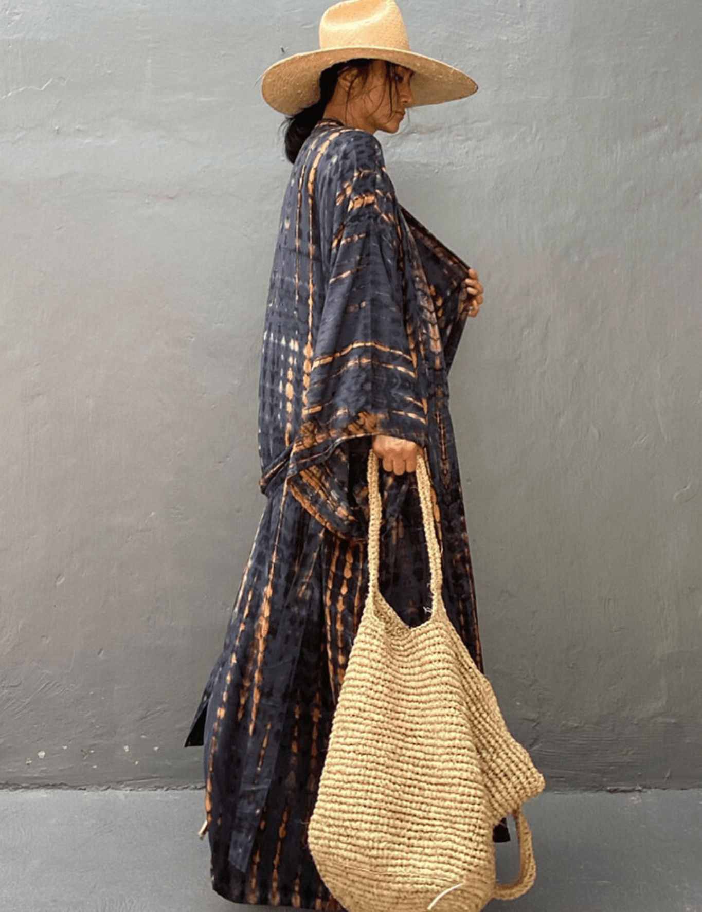 kimono-long-anthracite-a-imprime-tie-dye-avec-ceinture-anthracite-unique-46584530043185.png