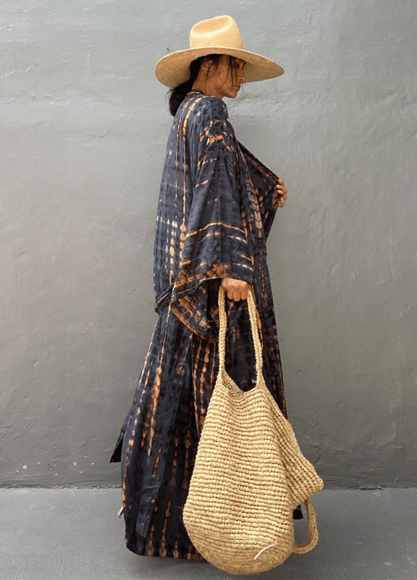 kimono-long-anthracite-a-imprime-tie-dye-avec-ceinture-anthracite-unique-46584530043185.png