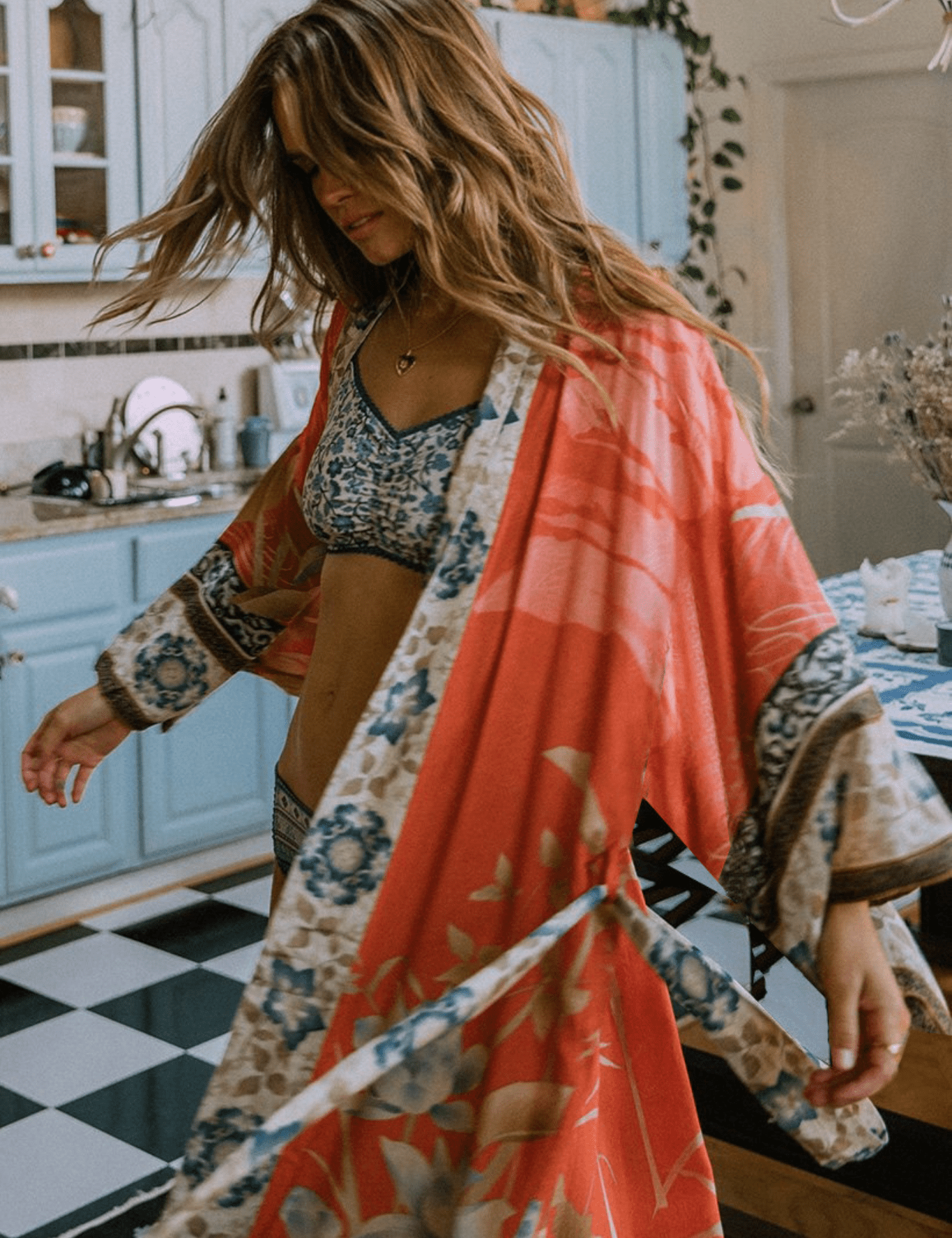 kimono-long-grue-orange-orange-unique-46580024738097.png