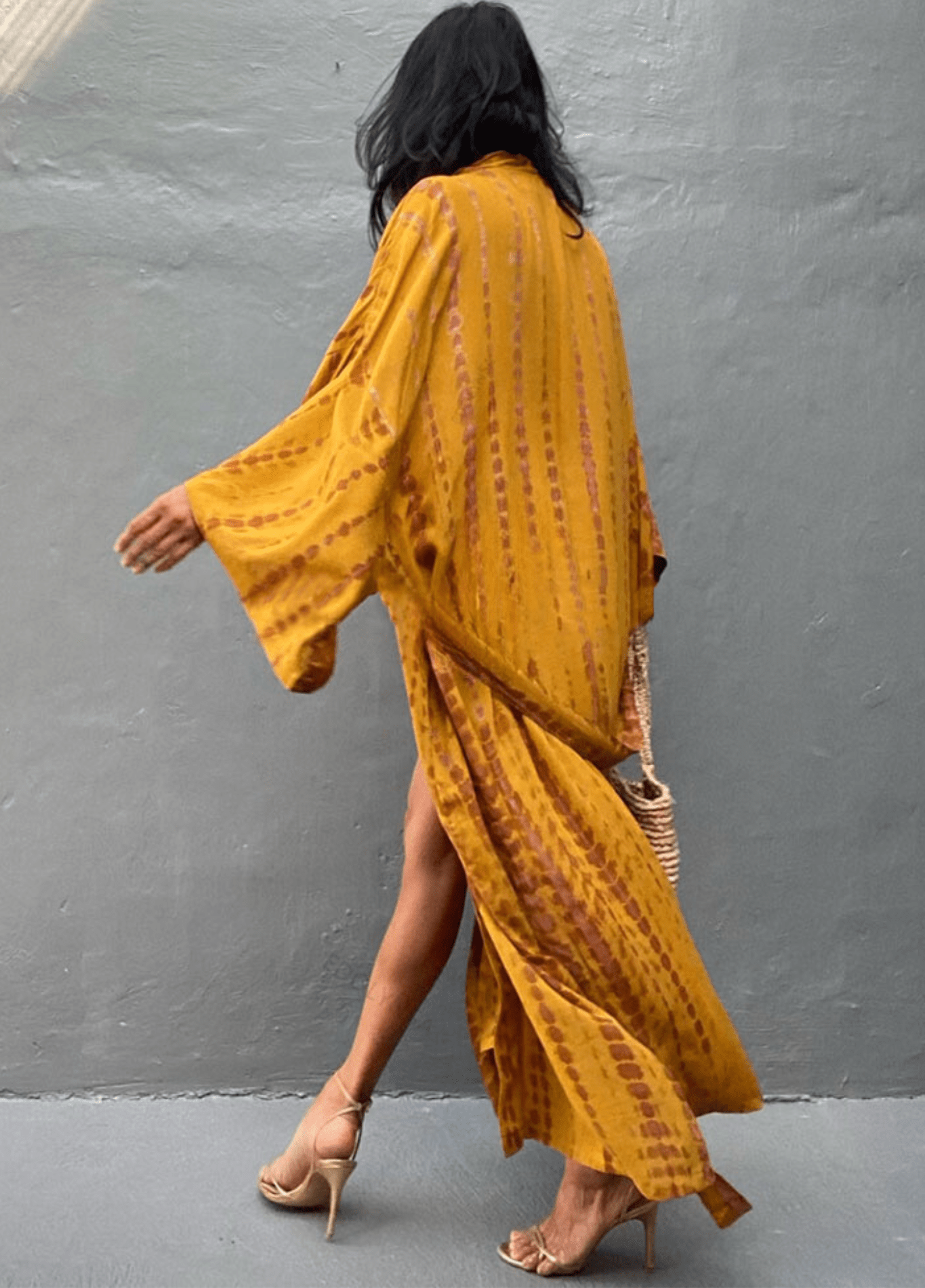 kimono-long-jaune-a-imprime-tie-dye-avec-ceinture-jaune-unique-46584572510513.png