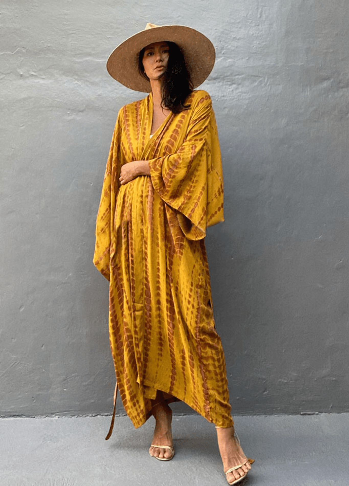 kimono-long-jaune-a-imprime-tie-dye-avec-ceinture-jaune-unique-46584572543281.png