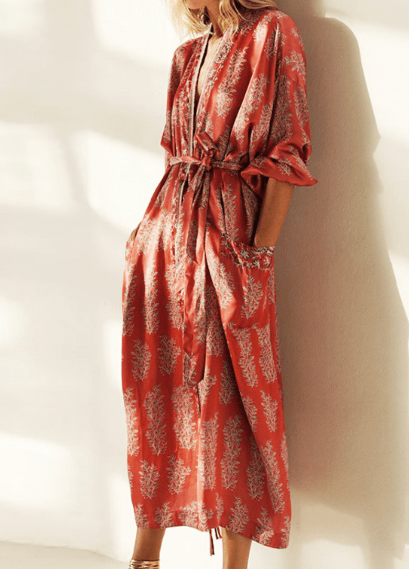 kimono-long-rouge-a-motif-fleuri-46585007014193.png