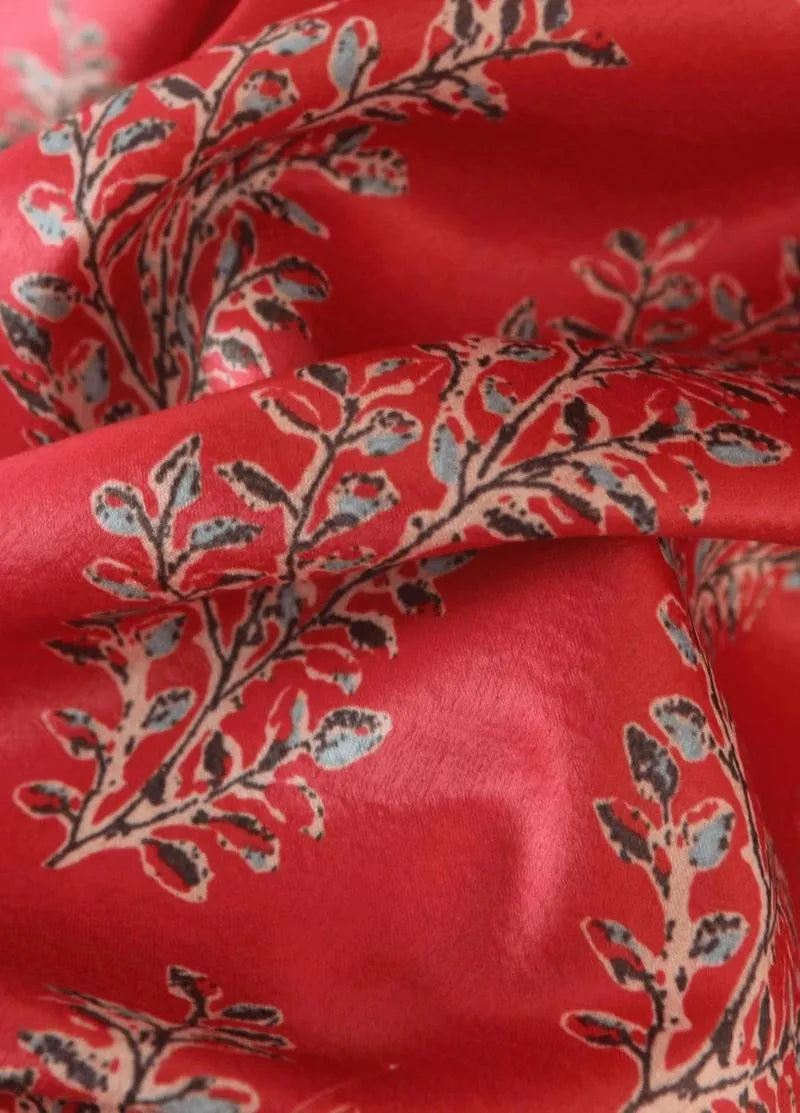 Kimono long rouge - Satin fleuri & élégant-Kimikono