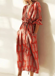 Kimono long rouge - Satin fleuri & élégant-Kimikono
