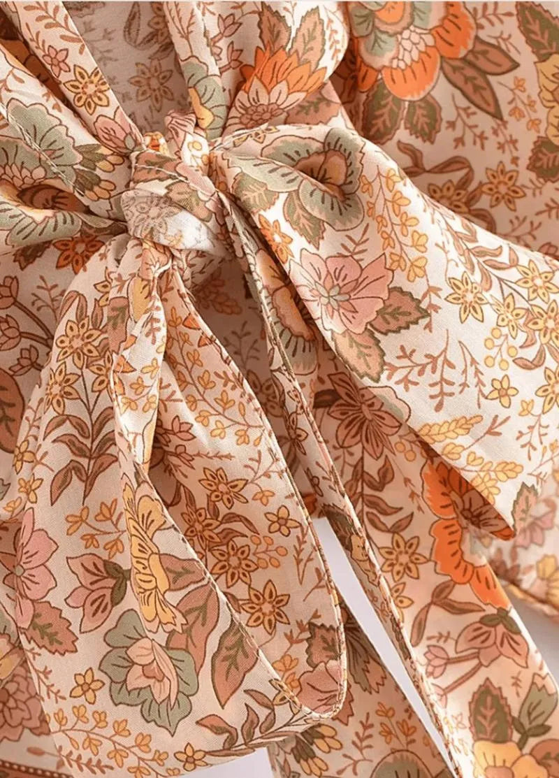 Kimono plage court fleuri orange - Bohème & élégant-Kimikono