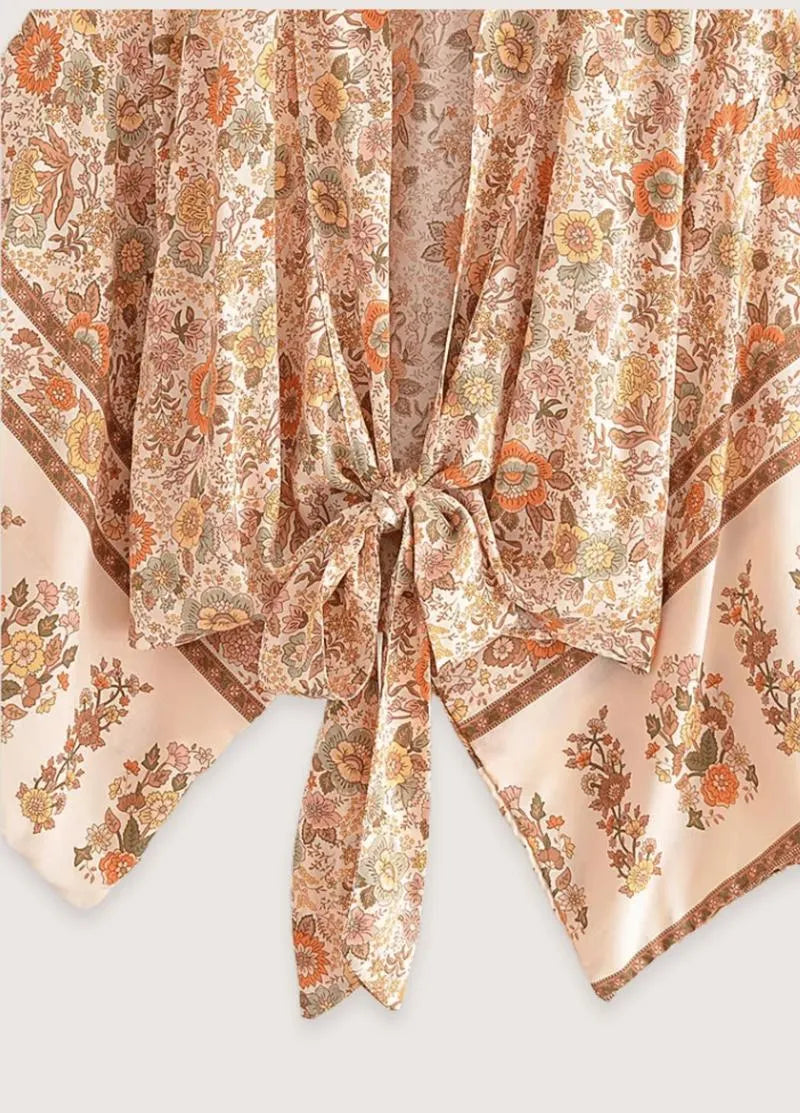 Kimono plage court fleuri orange - Bohème & élégant-Kimikono