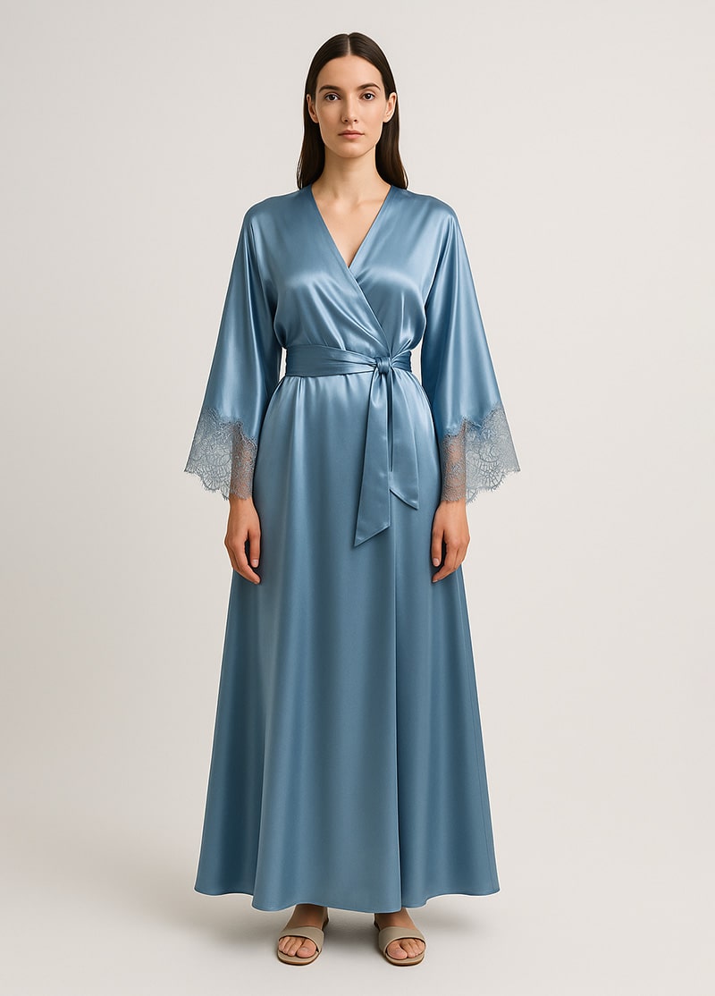 Robe kimono en soie bleue