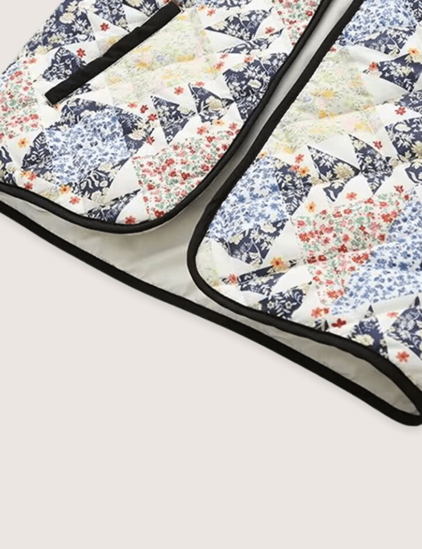 veste-kimono-matelassee-hanabi-garden-veste-kimono-matelassee-hanabi-garden-47359784255793.png
